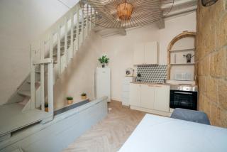 La Manil YourHostHelper - 2