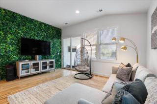 This Must Be The Place - 5