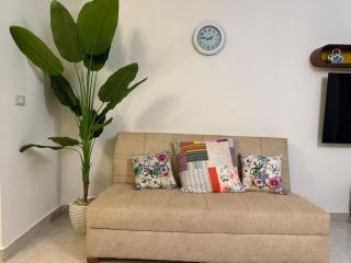 Luxury 1BDR with Garden - Rehab - Landmark Stays - 4