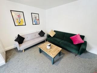 2 Bedroom apartment Swansea City Centre - 3