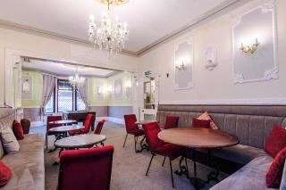 Entire Sonora Park Hotel Sleeps 37 Central Pier - 3