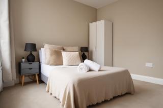 Beautiful Five-Bedroom House near Hammersmith - 6