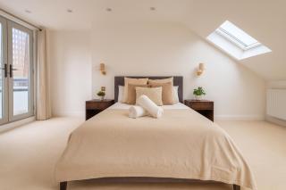 Beautiful Five-Bedroom House near Hammersmith - 8