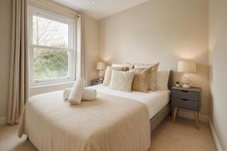 Beautiful Five-Bedroom House near Hammersmith - 7