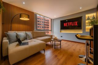 Floor 18 Luxury Studio 5 min from Provenza - 2