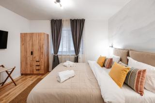 Forest Villa Apartment with Balcony & Parking - 3