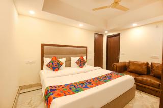 FabHotel South Paradise - 2