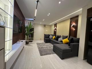 Gleaming 1BDR Rehab - by Landmark stays - 6