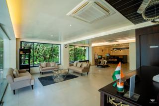 Krishna Inn - Royal Hotels - 8