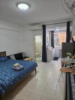 Monkey Apartment 38 - 5