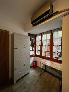 Kuyu Beergarden Hostel - 6