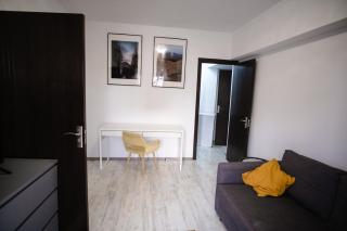 Old Town Parliament View - 5