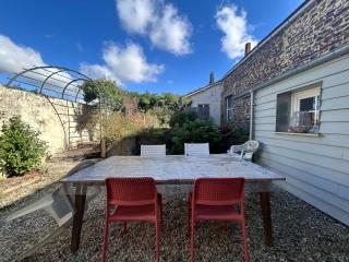 Charmante maison à Pourrain - 8