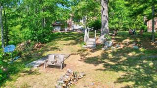 Authentic Maine Log Cabin Lakefront Cozy - 1