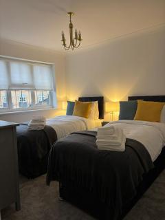 Ashford Work Stay Parking & M20 Nearby - 9