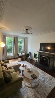 Cosy West Kensington Apartment - 3 Min to Tube - 1