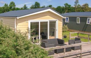 Pet Friendly Home In Lauwersoog With House Sea View - 4