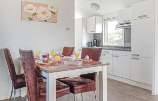 Pet Friendly Home In Lauwersoog With House Sea View - 6