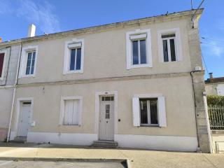 Spacious town house - 9