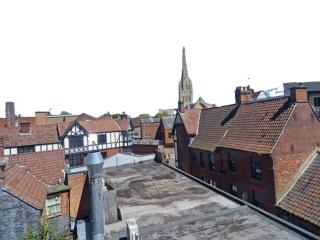 Swift Host - Elm Studio - Sleeps 2 - Parking - Central - 4