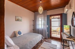 Villa Psani - Beachfront Escape with Garden - 8