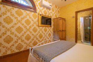 Villa Ferrara Resort con Piscina e Spazi per Eventi Privati, Laurea, Compleanno, Matrimonio - 1