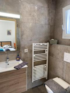 Studio au calme avec terrasse et parking privé - 2