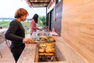 Kaengkrachan Boathouse Paradise Resort - 9