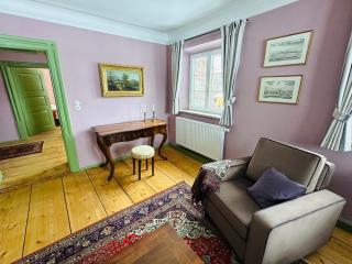 KURFÜRSTLICHES JÄGERHAUS - by "Schloss Gessenberg" - luxurious vacation home with mountain views, suitable for families and friends - 3