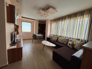 Cozy 1-Bedroom Apartment Near Old Town - Purple5 - 9