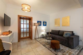 Charming Riverside Apartment by Charles Bridge - 2