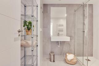 Main Street Deluxe - 5