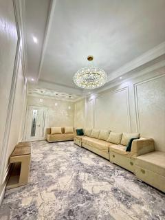 Modern Stroy 40 by Royal Rentals - 3