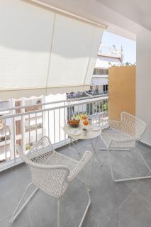 Neos Kosmos Apartment with Access to Acropolis View Rooftop - 8