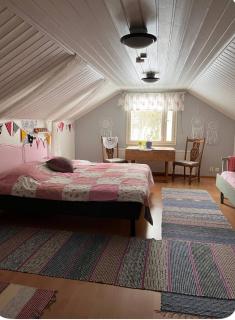 Villa Kaunisto,Riverside Home Near Santa in Town - 4