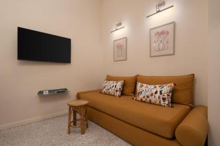 Cozy 1BR Apt near Acropolis & Metro In Koukaki - 4