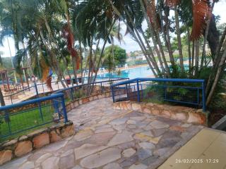 casa10 pessoas temporada caldas nova com 3 quartos Condomínio Village muito área verde,piscinas, sauna - 4