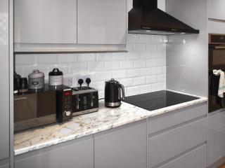 Cliffside Cottage - 4