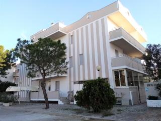 Pleasant Apartment in Alba Adriatica near Sea - 2