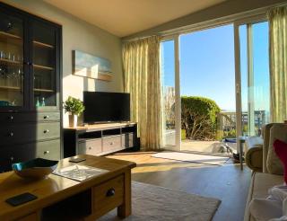 Terrace by the Tide - 1