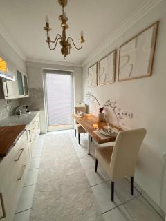 Castlelight Apartment - 7