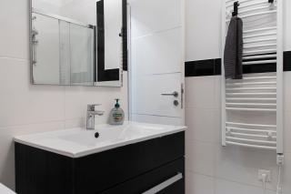 Stylish city centre apartments - 8