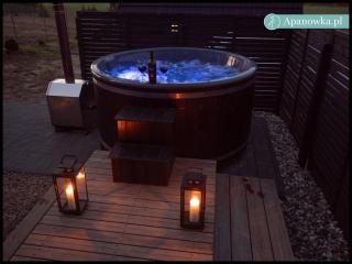 APANÓWKA domki z balią jacuzzi sauna - 9