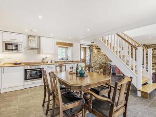 The Stables - Cottage - 3