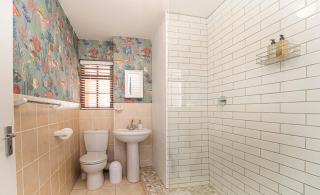 A Whale of a Time Knysna - 2