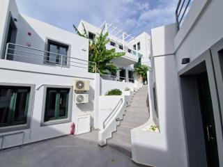 Rainbow Hotel Apartments - 8