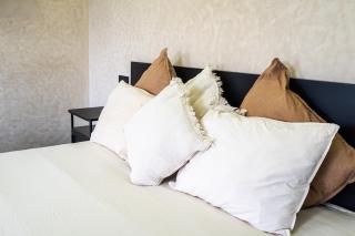 Stunning luxury Villa with Mountain Views - 1