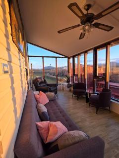 Laufás Guesthouse - 8