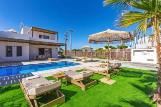 Villa Kamelia Seaside Breeze by Villa Plus - 0