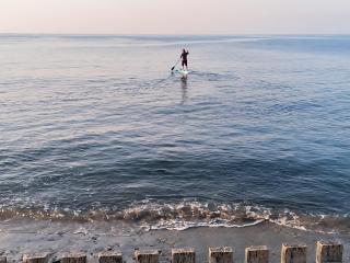 Maison atypique face à la mer, les pieds dans l'eau - 0